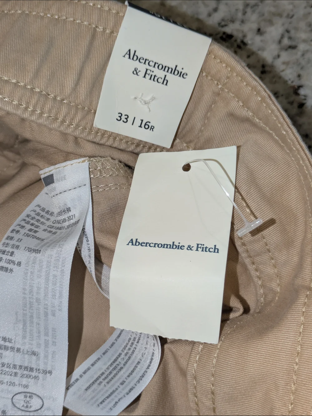 NWT Abercrombie & Fitch Men's Tan Cargo Pants Size 33x32 Relaxed Utility Pockets
